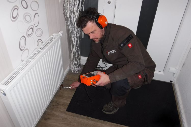 Elektro-akustische Leckageortung  als weitere Leistung von Stolzenberger Rohrbruchortung