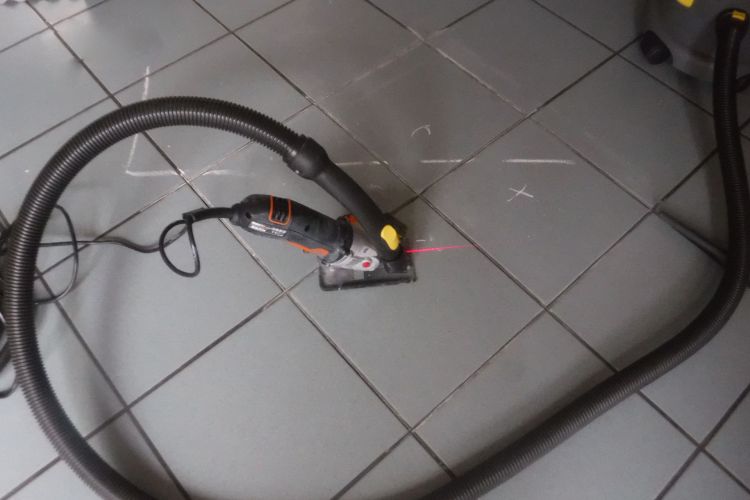 Fliesenaufnahmeverfahren als weitere Leistung von Stolzenberger Rohrbruchortung